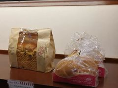 -红宝石·鲜奶小方·海派西点房(南丹店)