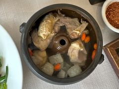 原味蒸馏汽锅鸡-云腾食府·云南菜