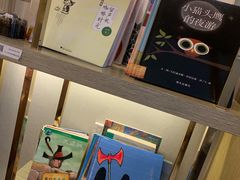 -杭州西湖湖滨银泰亚朵酒店