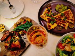 -théATRE茶聚场·餐厅(环球金融中心店)