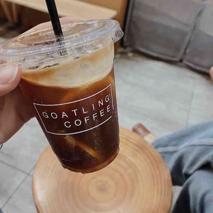 goatlingcoffee小山羊咖啡-"请忽略我的口红印~先说说skp后面这条.