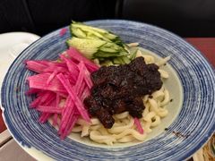 -聚首堂·特色小吃·肘子(什刹海德胜门店)