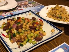 珍珠马蹄炒牛肉粒-彩蝶谷美食廊·粤式经典南番顺·铁板烧烤泰风味(广州长隆酒店)