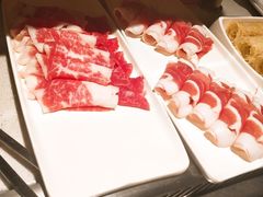 -海底捞火锅鲜切牛肉主题店(长寿路店)