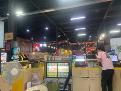 -嘿哟动霸CHUA·新潮玩运动娱乐中心·蹦床滑冰团建乐园
