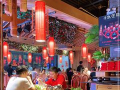 大堂-野山舂·贵州现舂酸汤火锅(鸿通城店)