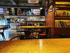 大堂-JINNS锦时 steak&pizza(浸信会礼拜堂旧址店)