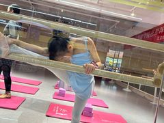 -炫艺舞蹈培训中心(枫尚奥特莱斯店)