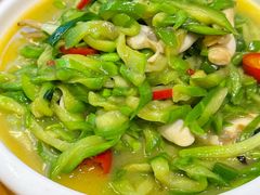 丝瓜炒蛏子-金龙·打边炉(南京西路店)