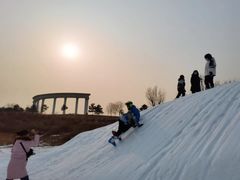 -华彬猛犸滑雪场