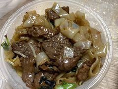 干炒牛河-潮汕美牛肉丸火锅店(天宁寺店)