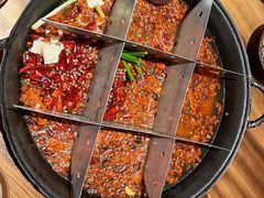 -周小明火锅(黑金冠社区店)