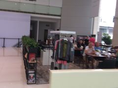 -百联沪通凯迪拉克4s店