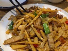 -牛八宝桂林米粉(八里庄店)