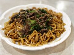 湿炒牛河中-潮泰牛肉火锅 · 创于1992年(车公庙店)