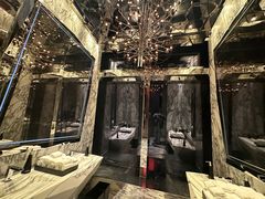 -OZONE 顶楼酒吧(香港丽思卡尔顿酒店)