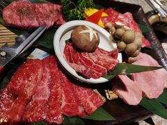-炼火烤肉店