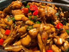 青椒紫苏味-蛙小侠·沸腾砂锅牛蛙(增城东汇城店)