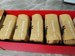 -HappyMiss花满楼·鲜花饼·鲜花茶·伴手礼(上海环球港店)