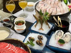 -红鼎豆捞·非遗鲍皇汤火锅(宝丰路店)