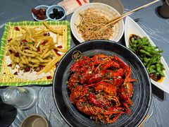-肥肥虾庄·金牌油焖大虾(东湖欢乐谷店)