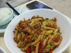 酸萝卜牛肚丝-笨罗卜浏阳菜馆(龙华鹏润达店)