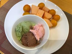 -上海西藏大厦万怡自助餐厅(徐汇店)
