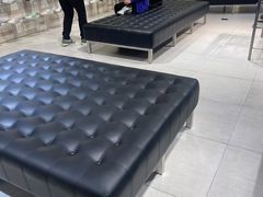 -Onitsuka Tiger(港汇恒隆广场店)