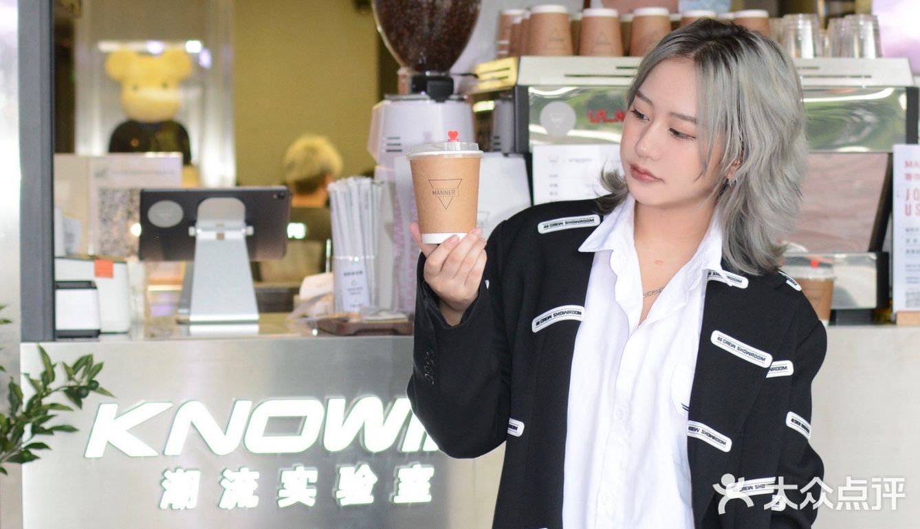 快来打卡你的秋日里第一套潮服 真的太好逛了 -