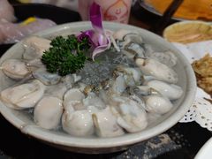 -老牌坊云南鱼豆花火锅(哈西万达店)