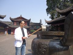 -峨眉山报国寺