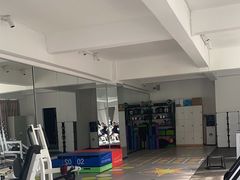 -RM GYM健身私教馆(白云元立方创意园店)