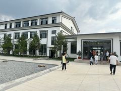 -大连步云山老汤度假山庄