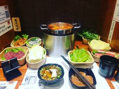 -独食火锅·半米屋台(直营总店)