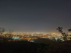 -鬼笑石后山停车场