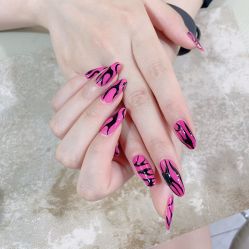 -Lilly.chow美甲美睫