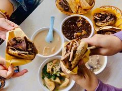 -洪峰浩老北京烧饼夹肉(角门路店)