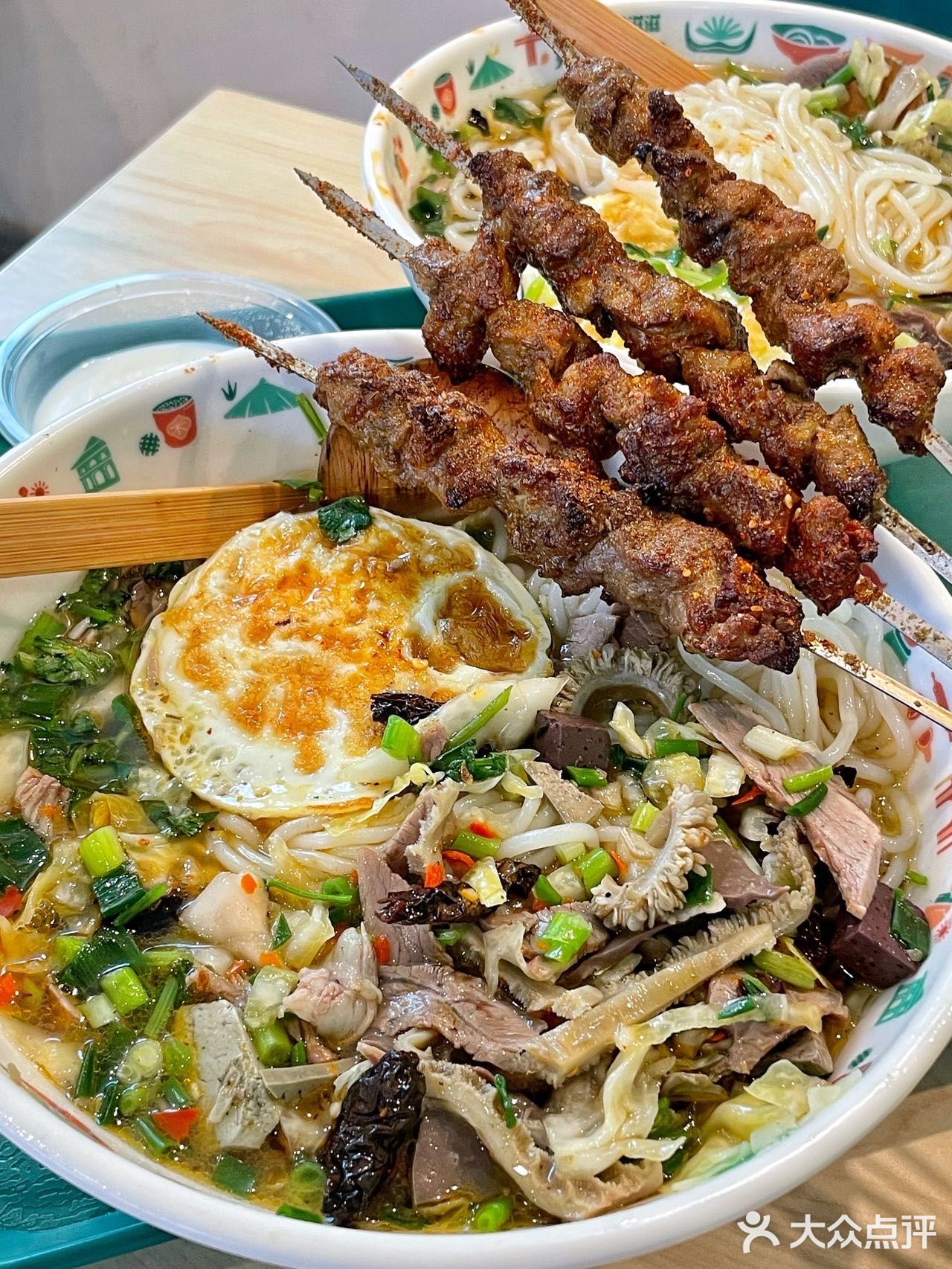 将台路坠火爆的贵州羊肉粉！正宗又好吃