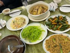 -民间瓦缸煨汤館(嵩山路店)