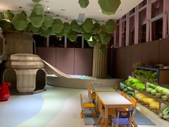 -水桶王国主题餐厅·聚会·生日派对·亲子活动·家庭套餐(亚龙湾希尔顿店)