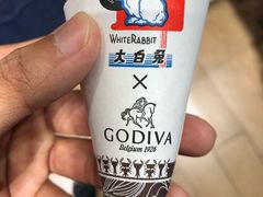 双拼软冰淇淋-GODIVA(王府井apm店)