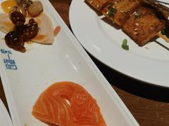 -四海一家自助餐(益田假日广场店)