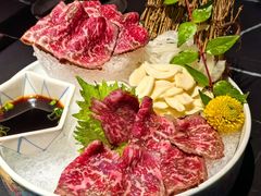 -山川小町·极番烧肉(新地假日广场店)