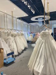 -喜爱高定婚纱摄影