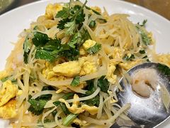 土豆丝鸡蛋炒虾仁-青岛海景花园大酒店·白果树餐厅青岛菜