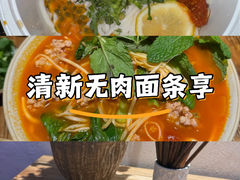 -粉八·云南米线·建水烧烤(常熟路店)