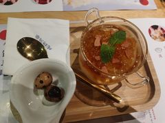 银耳桃桃-炖物24章·顺时轻养茶(杭州保利时光里店)