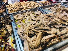 -王浩儿纪六孃甜皮鸭(乐山总店)