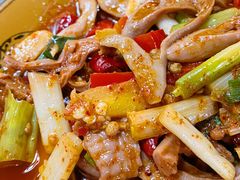 -周老三跷脚牛肉·全牛火锅(非遗传承店)