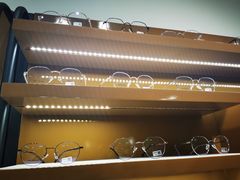 -罗伯特眼镜·蔡司官方授权(罗湖国贸店)